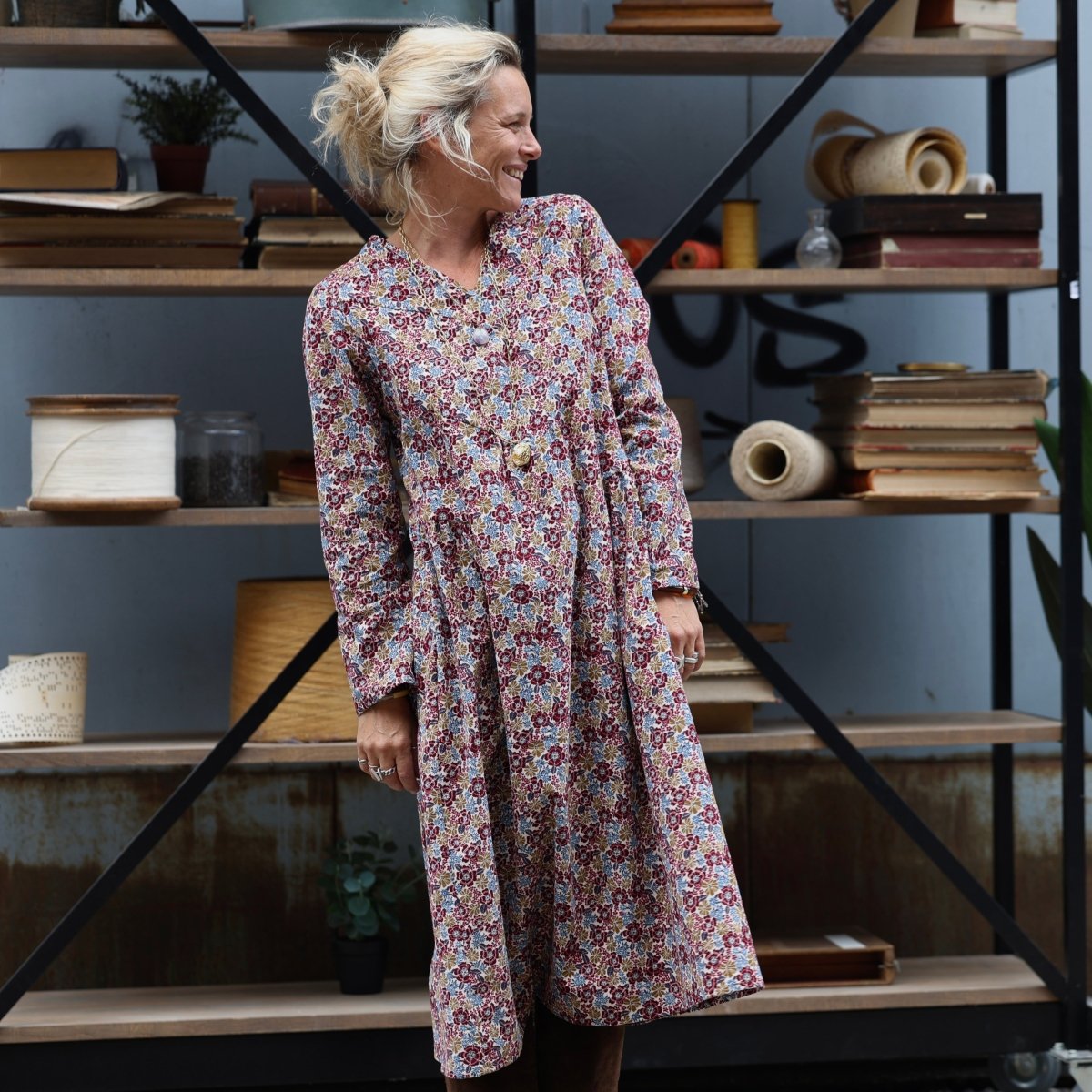 robe edmee velours milleraies jardin dopale 4339605 Quintessence - Robe Edmée — Velours milleraies Jardin d'opale – XXL