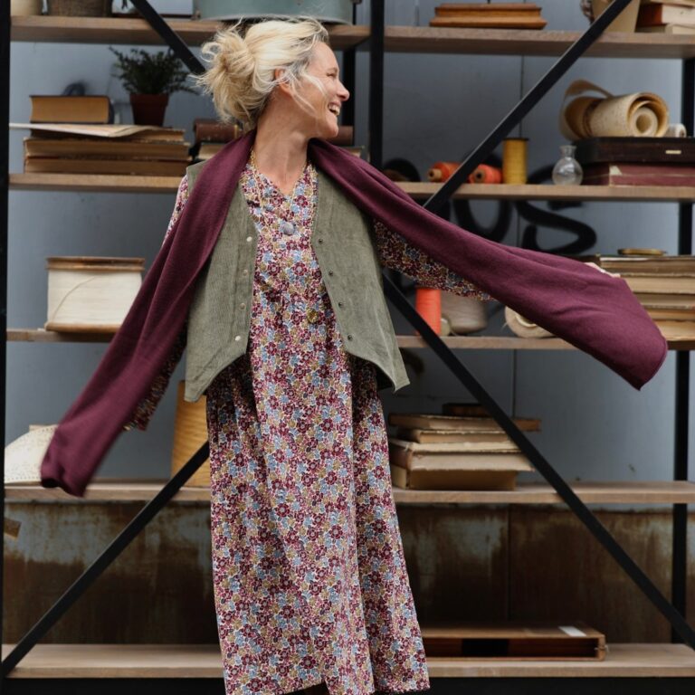 Quintessence - Robe Edmée — Velours milleraies Jardin d'opale – XXL