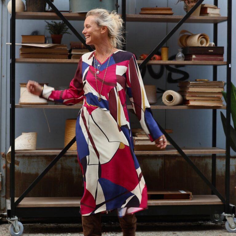 Quintessence - Robe Edmée — Viscose imprimé Arty – XXL