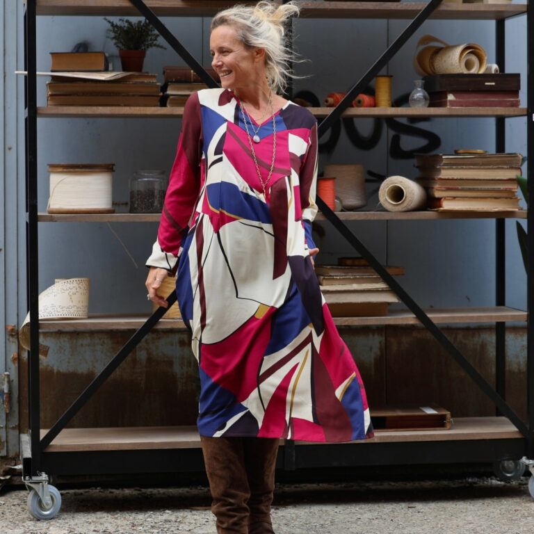 Quintessence - Robe Edmée — Viscose imprimé Arty – XXL