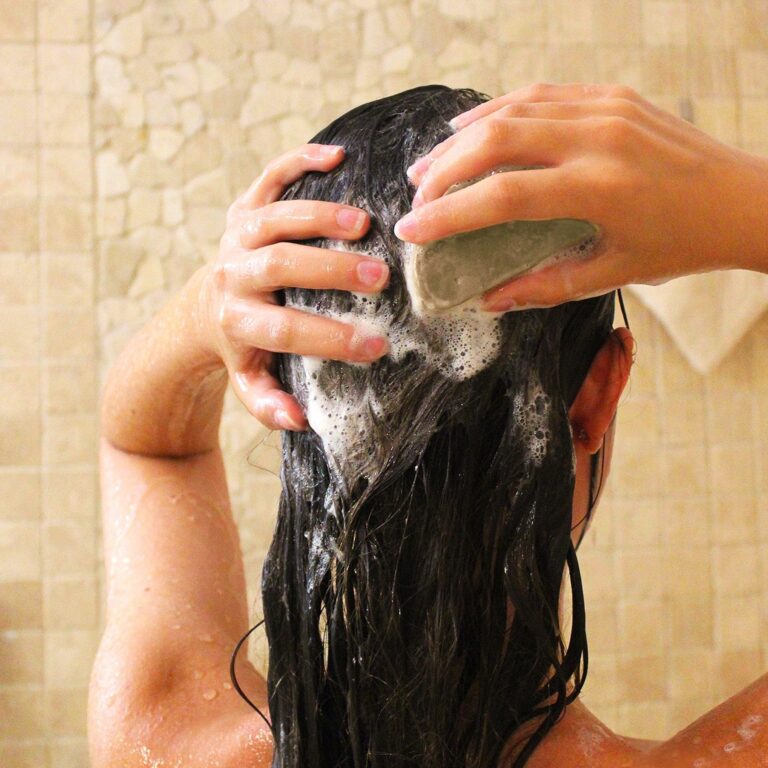 Comme Avant - Shampoing solide cheveux colorés ou bouclés à l'huile de brocoli - Version 2 – 1 demi-pain - 210g