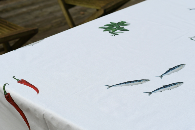 varek.illustrations - Nappe enduite en coton rectangulaire 250 x 160 cm