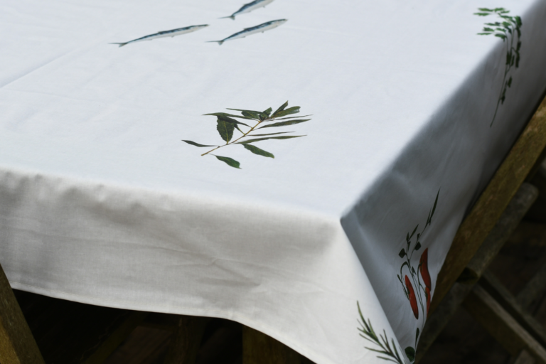 varek.illustrations - Nappe enduite en coton rectangulaire 250 x 160 cm