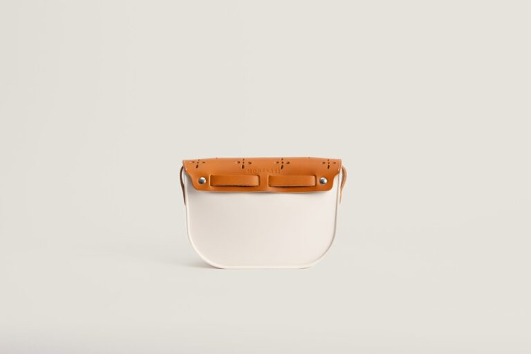 Monébari - Sac à bandoulière - en gomme et cuir ajouré - blanc