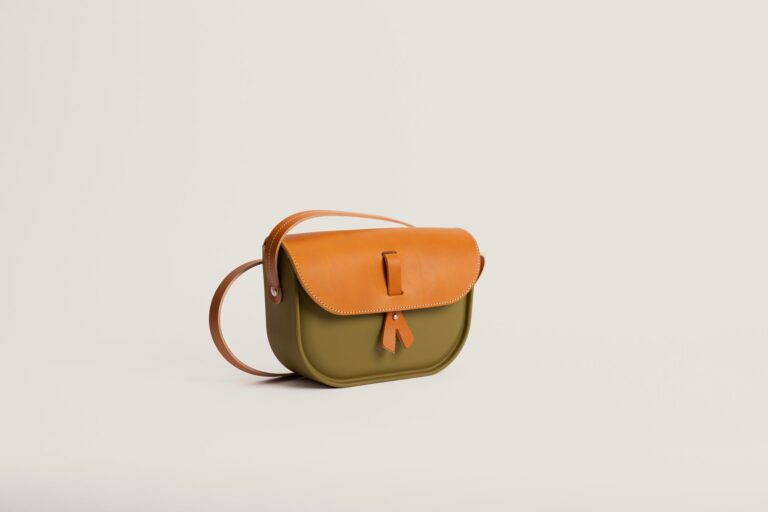 Monébari - Les sacs made in France - Sac à bandoulière - en gomme et cuir - kaki