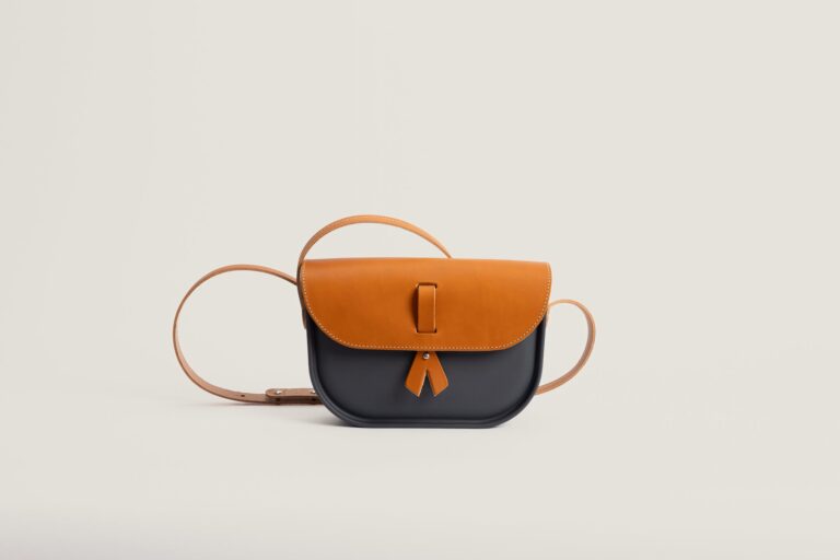 Monébari - Les sacs made in France - Sac à bandoulière - en gomme et cuir - gris anthracite
