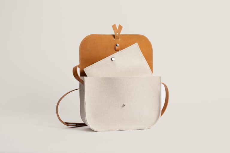 Monébari - Sac à bandoulière en toile et cuir -Le 27- lin et coton