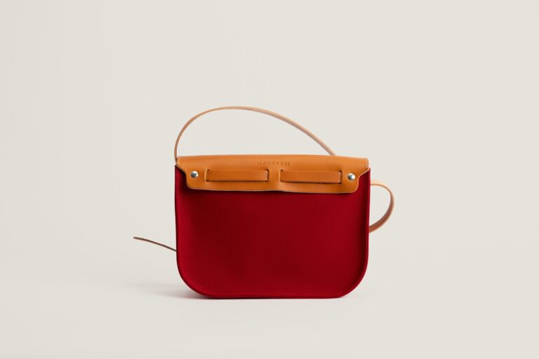 Monébari - Sac à bandoulière en toile et cuir - Le 27- rouge