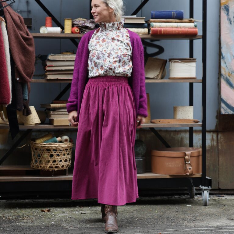 Quintessence - Jupe Tao — Velours côtelé bougainvillier – XXXL