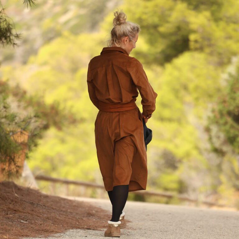 Quintessence - Robe Reine — Velours milleraie écureuil – XXL