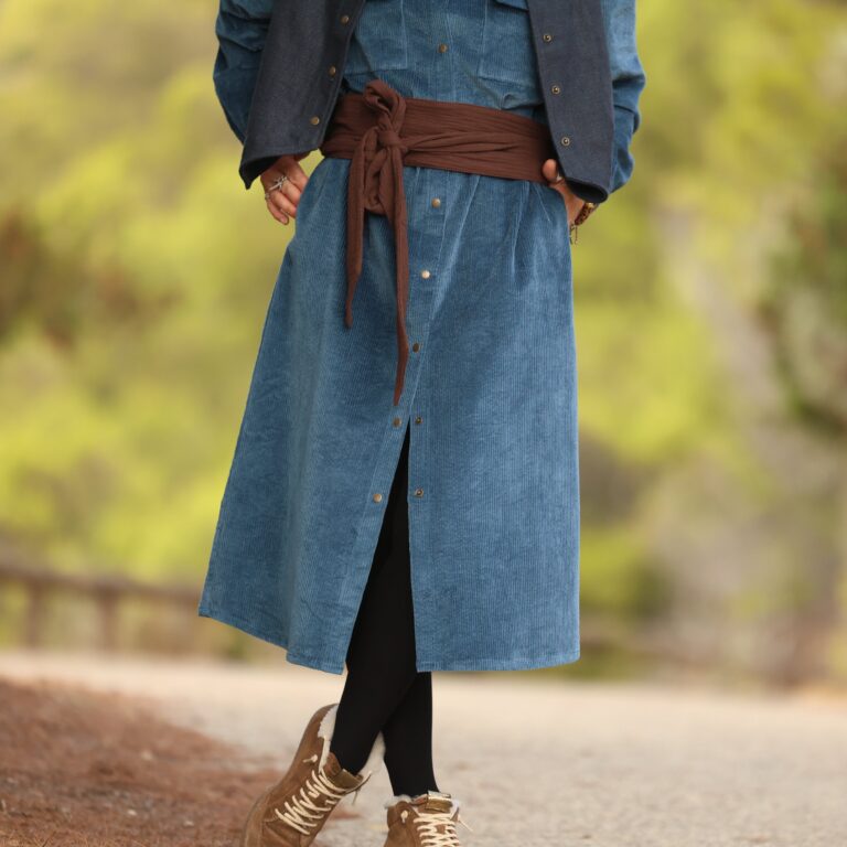 Quintessence - Robe Reine — Velours côtelé bleu officier – XXL