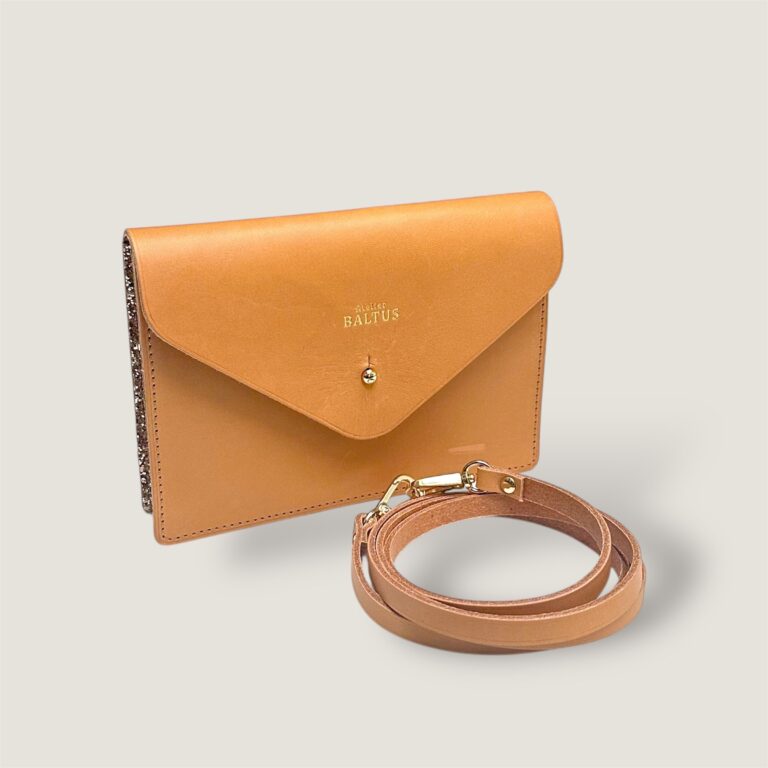 Atelier BALTUS - Pochette ceinture Angèle – Camel / Strass champagne / Sans bandoulière