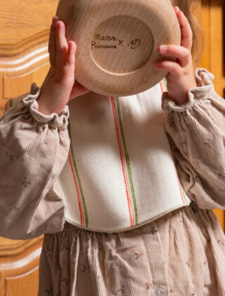 Bavoir en coton et lin à motif Lisière – La Clé des champs par la marque Maison Primavera Maison Primavera - Bavoir en coton et lin à motif Lisière – La Clé des champs