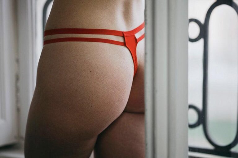 BOTT Lingerie - String La First - Rouge Hot – XL