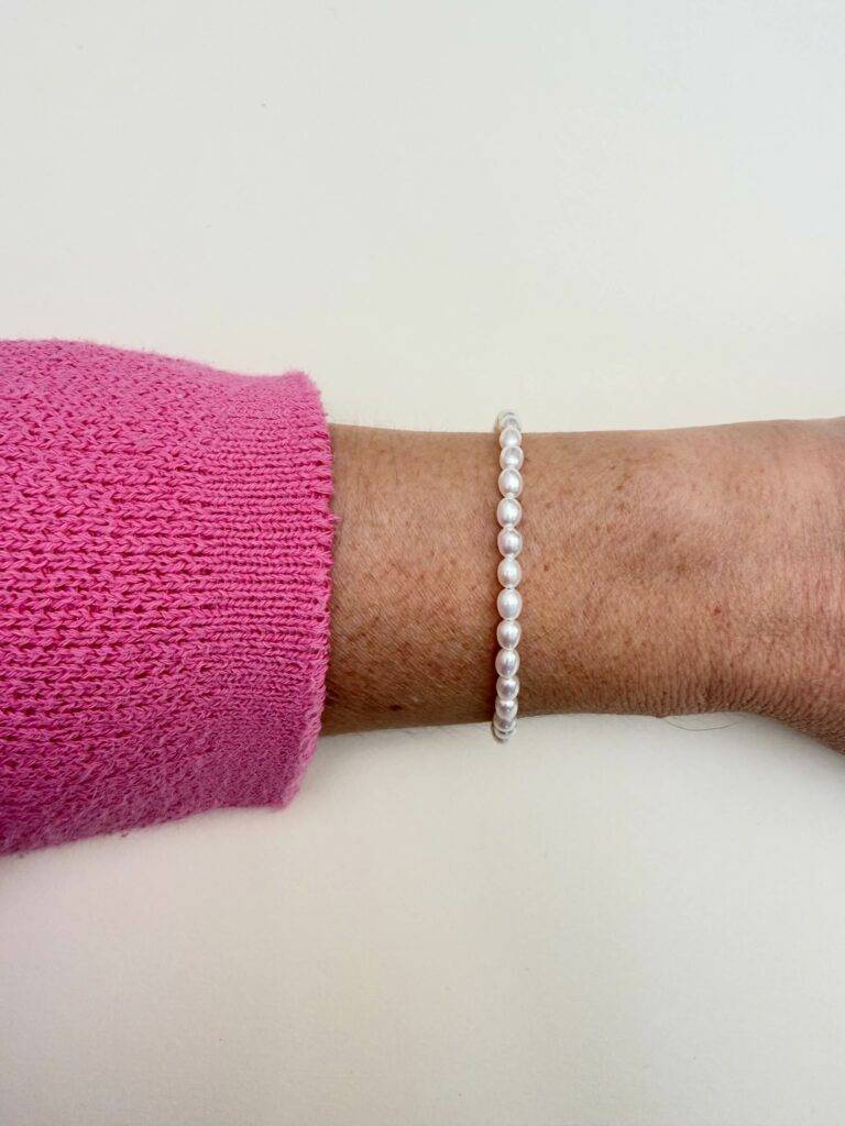 Maison Mallow - Bracelet Eugénie en perles d'eau douce et plaqué or – L