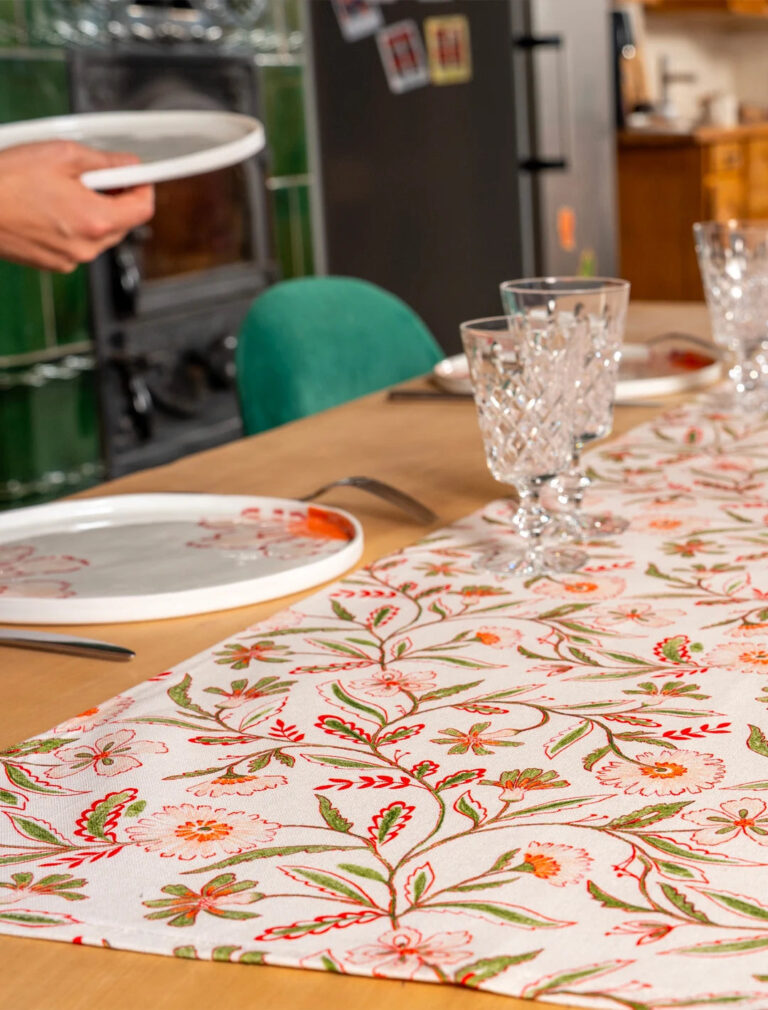 Maison Primavera - Chemin de table en coton et lin à motif Prairie - La Clé des champs – 50 x 200 cm