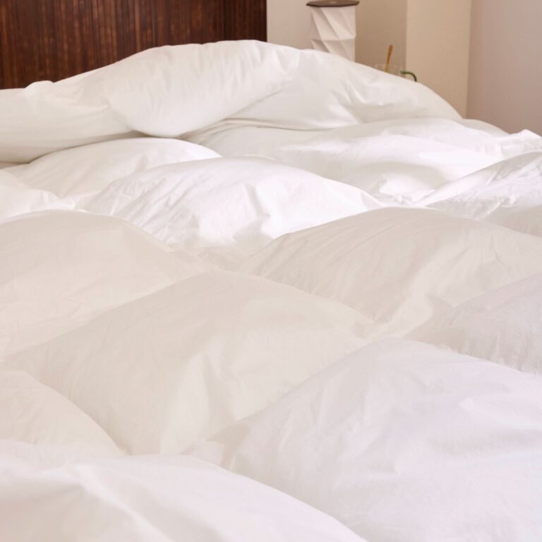 La Couette Française - Couette Chamonix - Gonflant Hôtel & Effet Duvet – 240x280