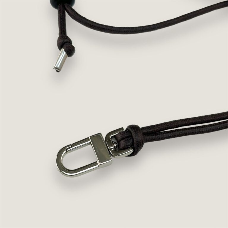 Atelier BALTUS - Eve - Collier porte-lunettes en coton ciré – Noir / Gun
