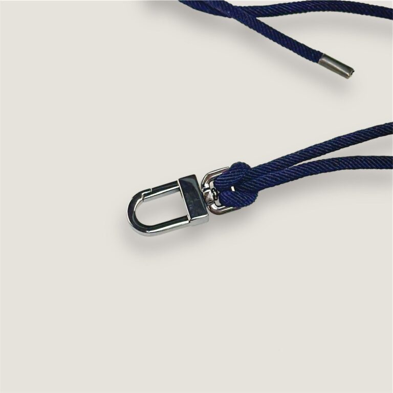 Atelier BALTUS - Collier Eve Porte-lunettes en coton torsadé – Kaki / Gros mousqueton / Doré