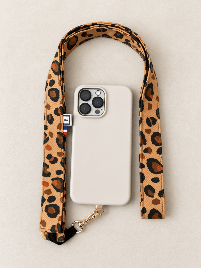 Cordon de telephone leopard marron clair 768x1024 1 Maison Mallow - Cordon de téléphone Léopard marron