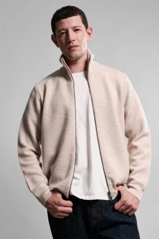 Gilet Zippé Youri – Naturel par la marque Nitto Knitwear Nitto Knitwear - Gilet Zippé Youri – Naturel