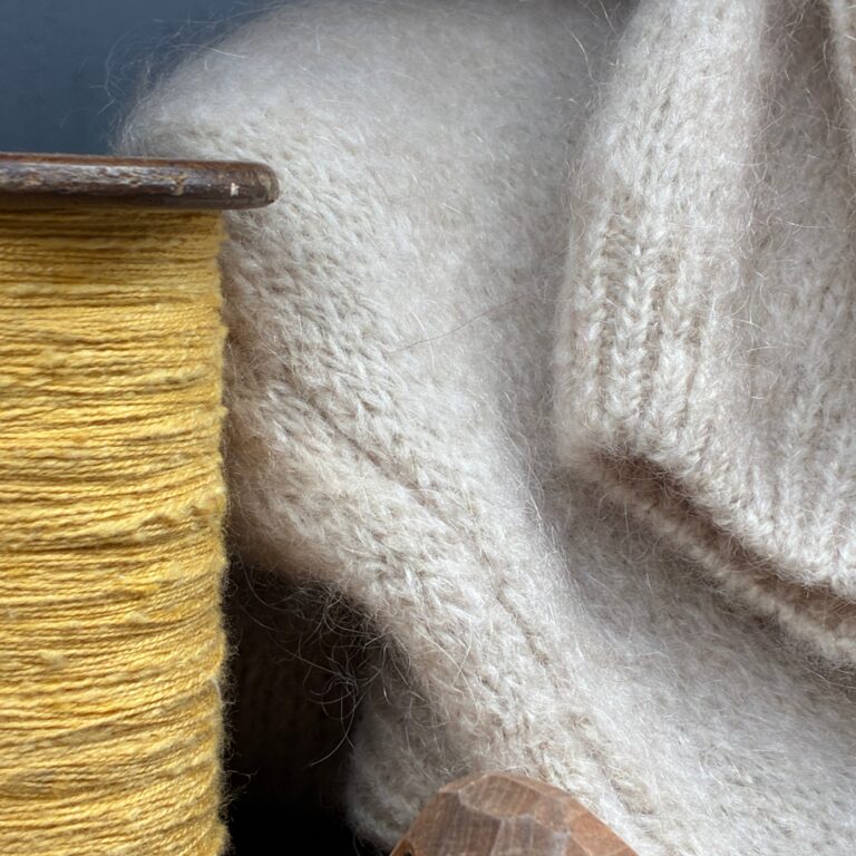 Quintessence - Gilet zippé à capuche Tulia — mohair ficelle – Taille unique