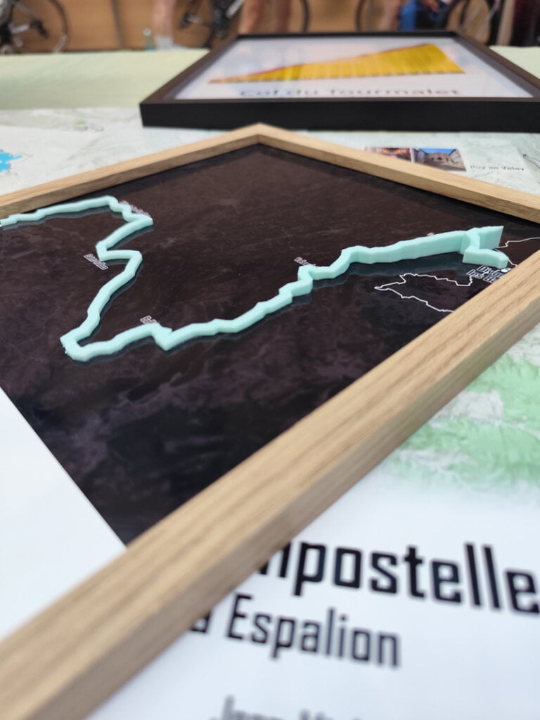 The Post Trace - Affiche Cyclisme 3D du circuit de la Lyon Genève Ultra