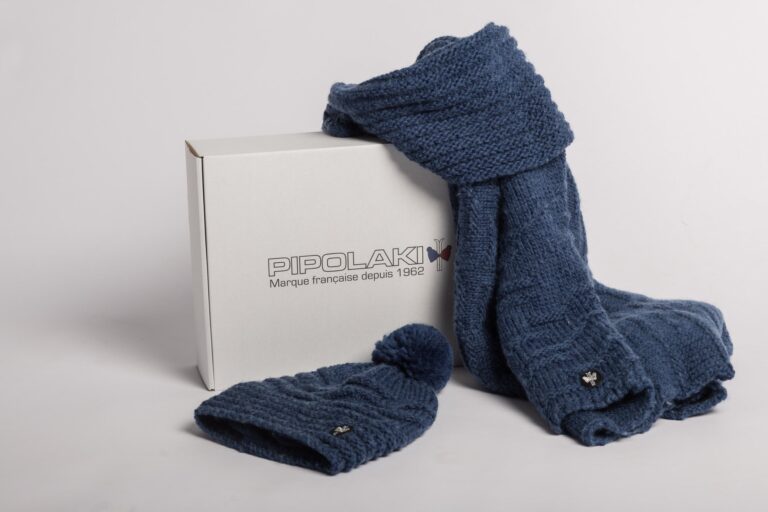 PIPOLAKI - Coffret Cadeaux Bonnet Delia X Cape Elini – bleu-roi