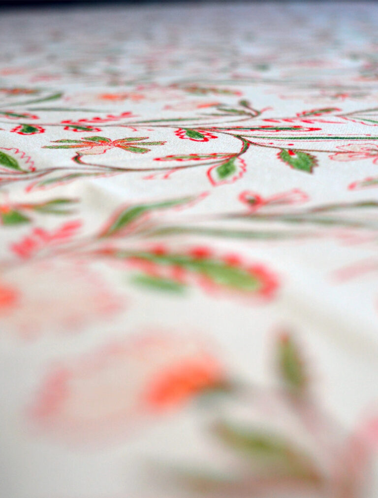 Maison Primavera - Nappe en coton et lin à motif Prairie - La Clé des champs – Ø 160 cm