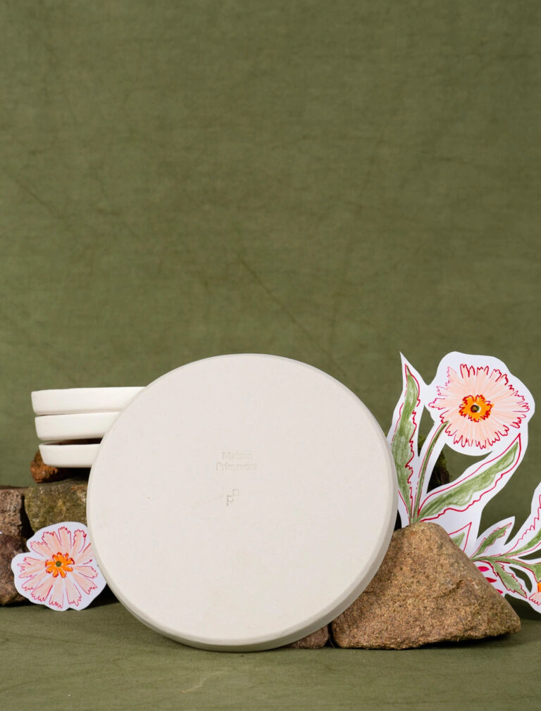 Maison Primavera - Assiette à dessert en porcelaine à motif Marguerite - La Clé des champs