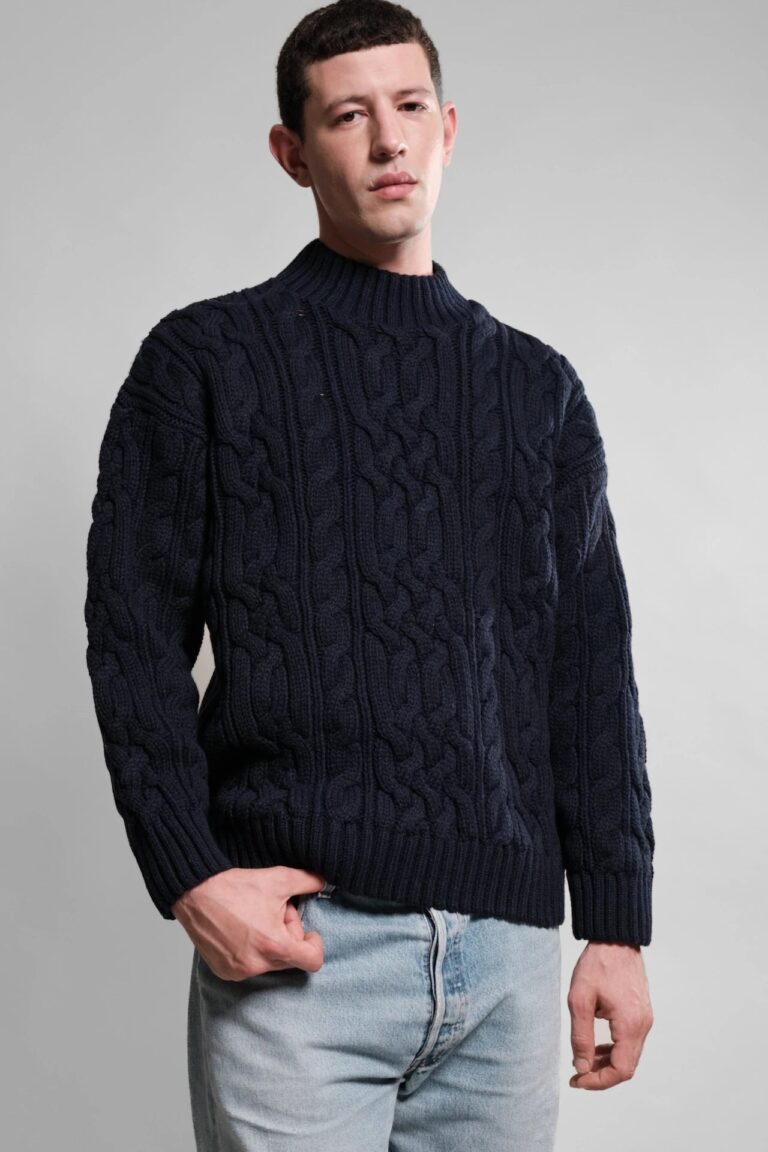 PULL TORSADES MARINE LAINE RECYCLEE OHANNES 2 Nitto Knitwear - Pull Col Rond Ohannes - Marine – XXL