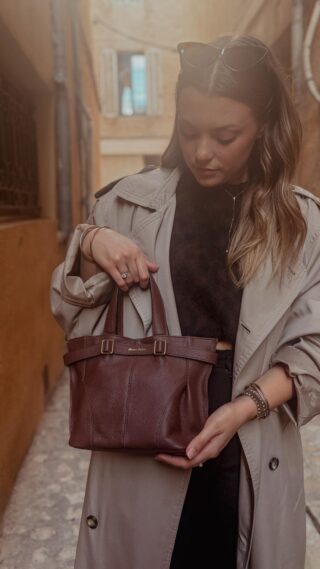 Petit Sac Cabas en Cuir Marron Chocolat – Eva par la marque Maison Rottier Maison Rottier - Petit Sac Cabas en Cuir Marron Chocolat – Eva
