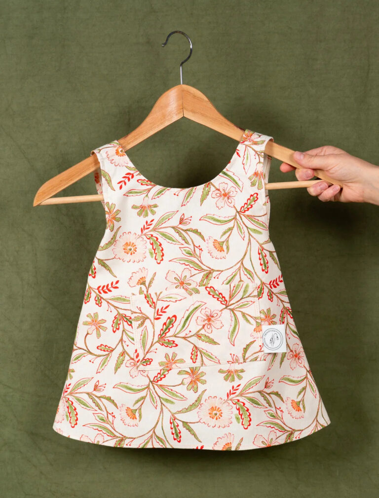Maison Primavera - Tablier enfant en coton et lin à motif Prairie - La Clé des champs – 6-10 ans (59 cm de haut)