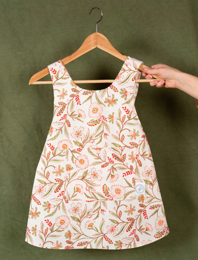 Maison Primavera - Tablier enfant en coton et lin à motif Prairie - La Clé des champs – 6-10 ans (59 cm de haut)