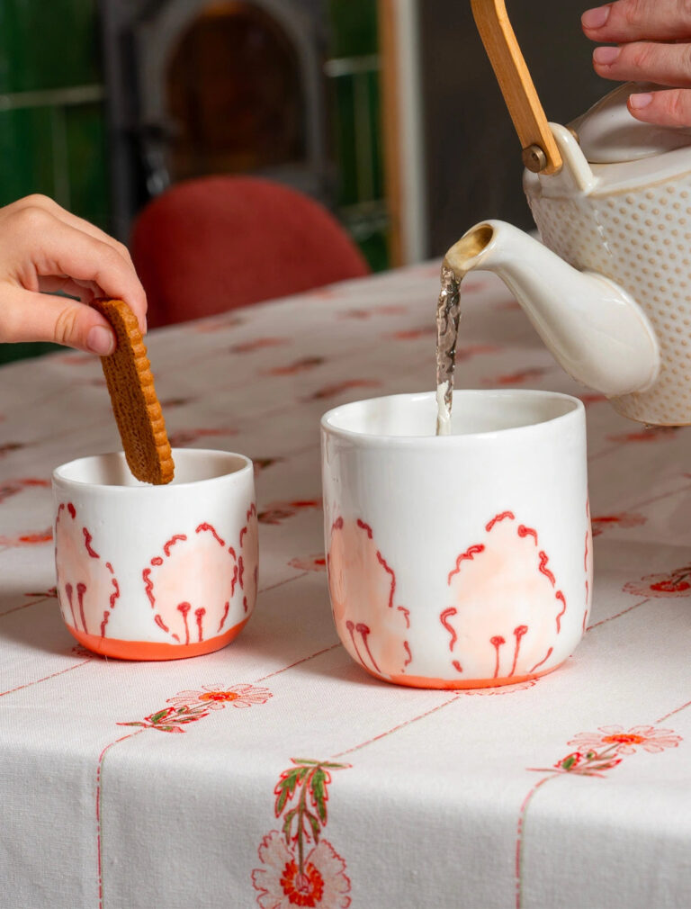 Maison Primavera - Tasse à thé en porcelaine à motif Marguerite - La Clé des champs