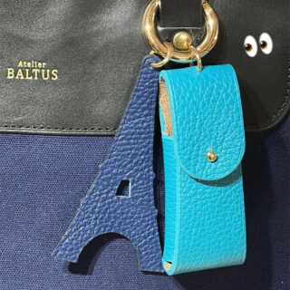 Porte-clé / Bijou de sac Tour Eiffel – finition argenté par la marque Atelier BALTUS Atelier BALTUS - Porte-clé / Bijou de sac Tour Eiffel – finition argenté