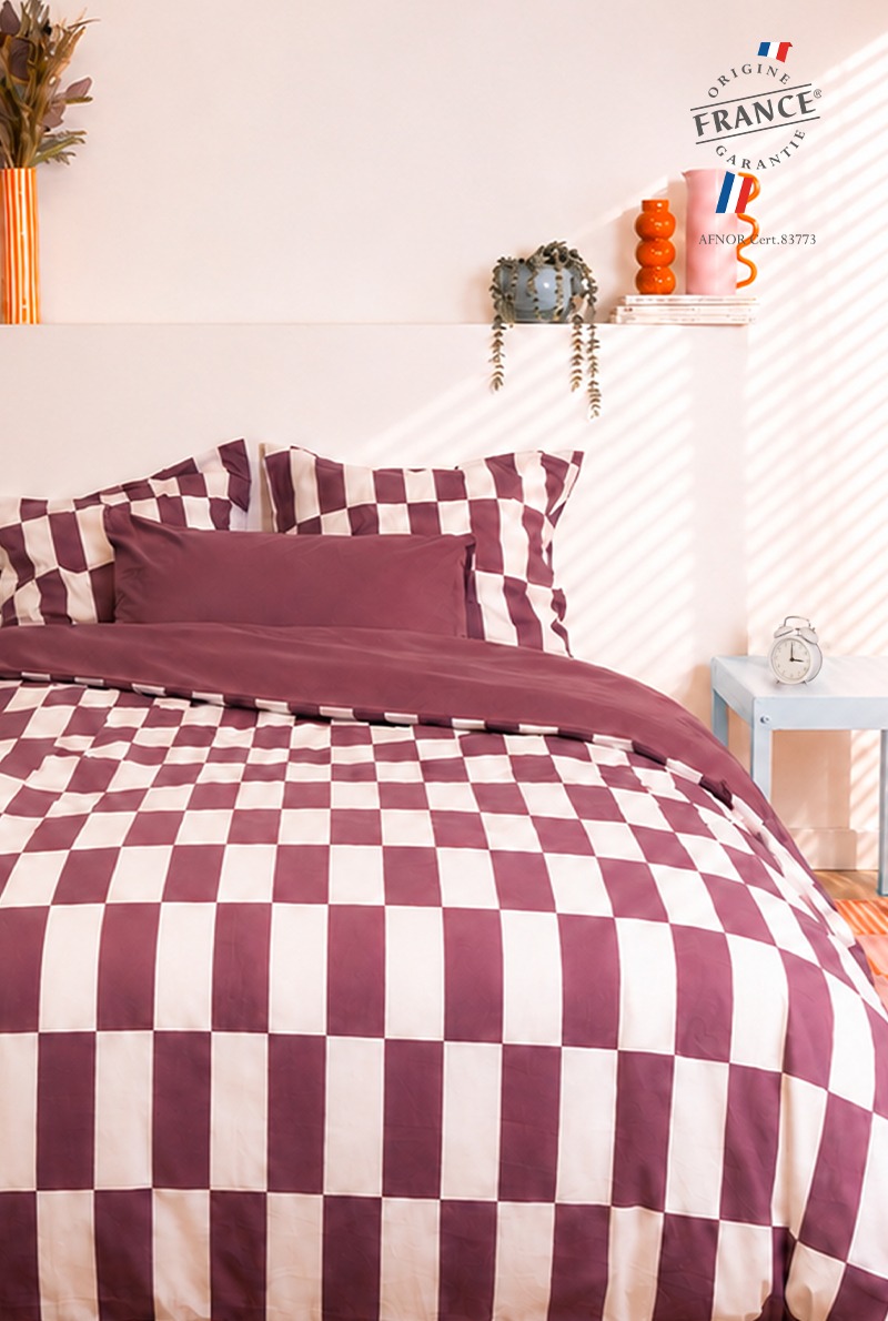 a demain parure damier prune percale ambiance h 1 A demain - Parure en percale de coton biologique Le Damier Prune