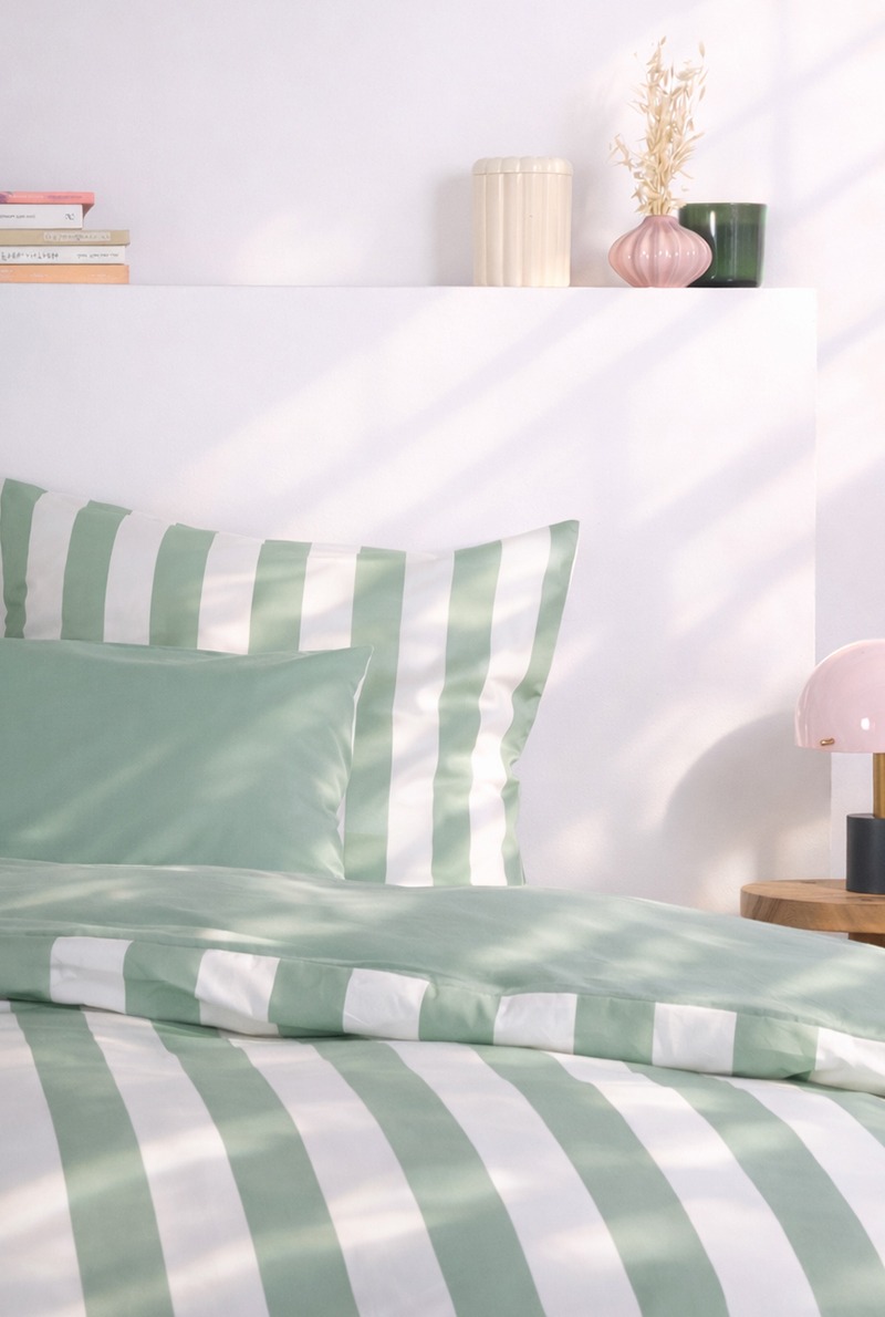 a demain parure large rayure sauge percale zoom z2 A demain - Parure en percale de coton biologique La Large Rayure Vert Sauge