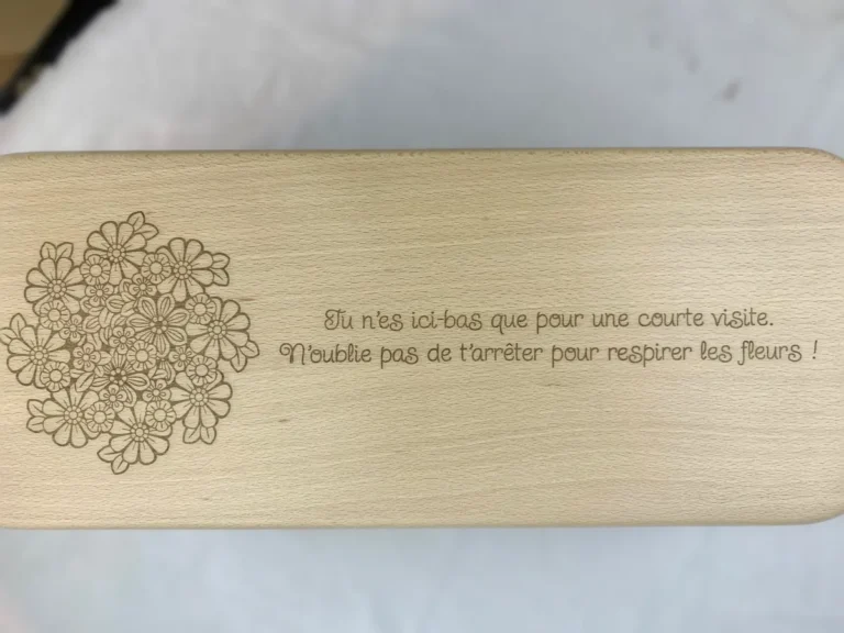 Sève et Copeaux - Banc de méditation - avec gravure originale à choisir parmi 9 modèles