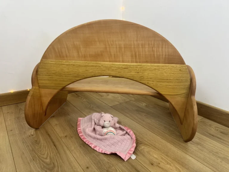 Sève et Copeaux - Banc pour enfant "Rêve coloré" - avec dossier personnalisable (peinture) – autre essence ou composition multi essences