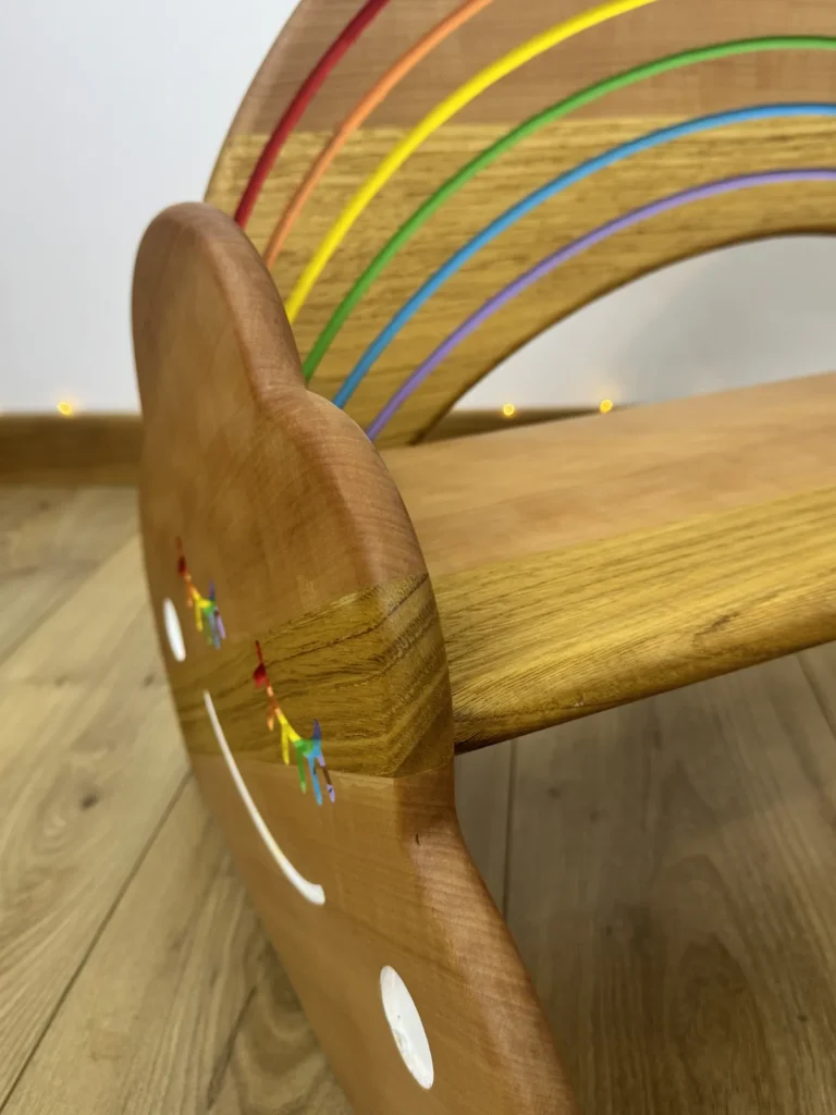 Sève et Copeaux - Banc pour enfant "Rêve coloré" - avec dossier personnalisable (peinture) – autre essence ou composition multi essences
