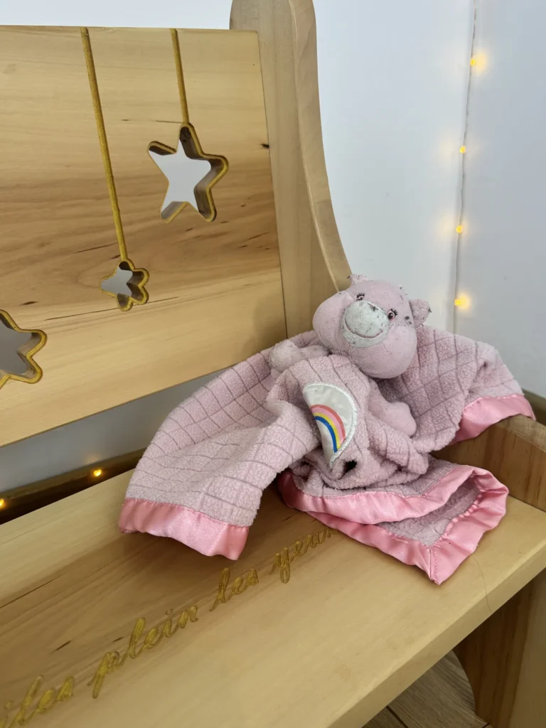Sève et Copeaux - Banc pour enfant "Repos des songes" - pièce unique n°1