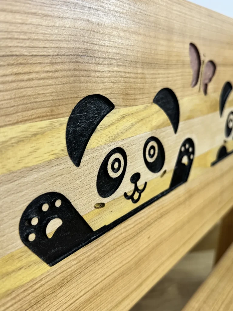 Sève et Copeaux - Banc pour enfant "Tendresse" - pièce unique n°1