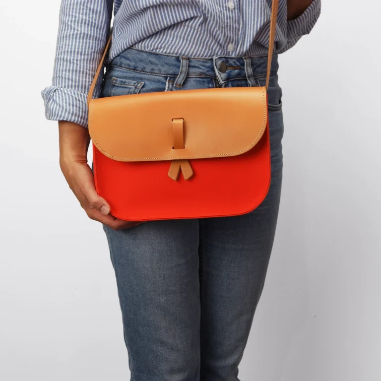 Monébari - Sac à bandoulière en toile et cuir -Le 27- orange