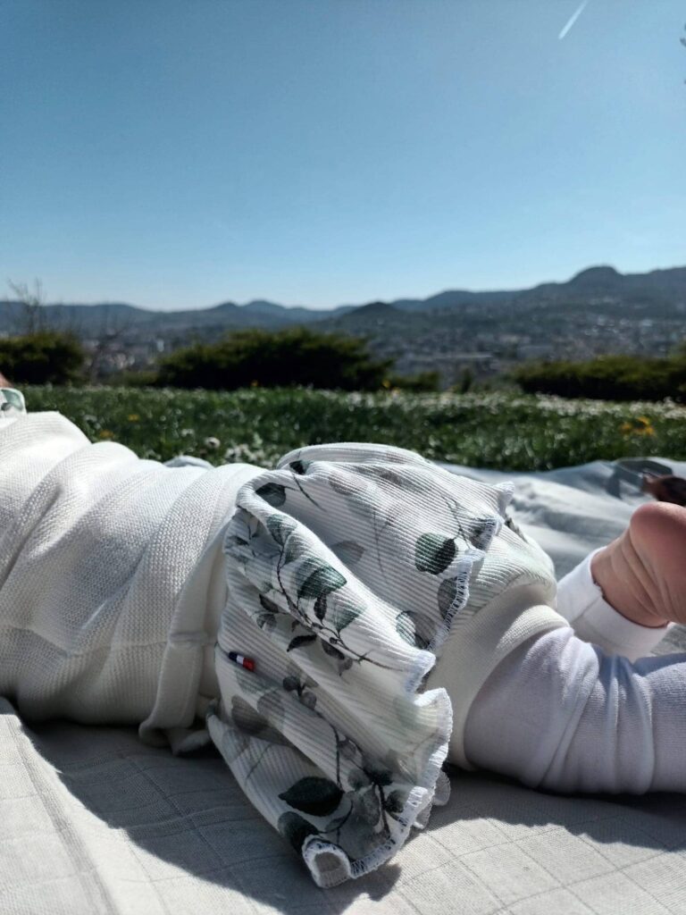 bloomer avec jupette evolutif pour bebe 9462 les Mômes des Dômes - Bloomer avec Jupette Évolutif pour Bébé - Valentine – 18 mois - 4 ans / Bloomer + bandeau