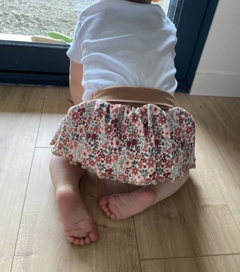 les Mômes des Dômes - Bloomer avec Jupette Évolutif pour Bébé - Amore – 18 mois - 4 ans / Bloomer + bandeau