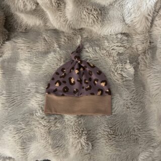 Bonnet évolutif avec noeud Esther par la marque Les Mômes des Dômes Les Mômes des Dômes - Bonnet évolutif avec noeud Esther