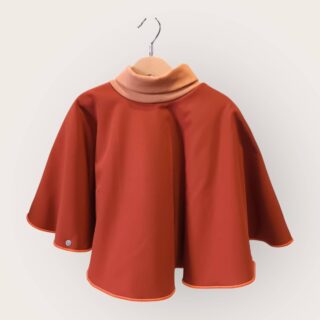 CHO Poncho spécial voiture approuvé par Sécurange – Brique par la marque Les Mômes des Dômes Les Mômes des Dômes - CHO Poncho spécial voiture approuvé par Sécurange – Brique