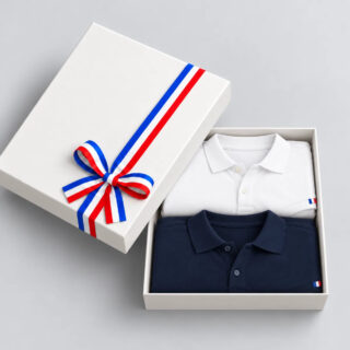 Coffret polo homme : duo bleu marine et blanc par la marque PALÂBA PALÂBA - Coffret polo homme : duo bleu marine et blanc