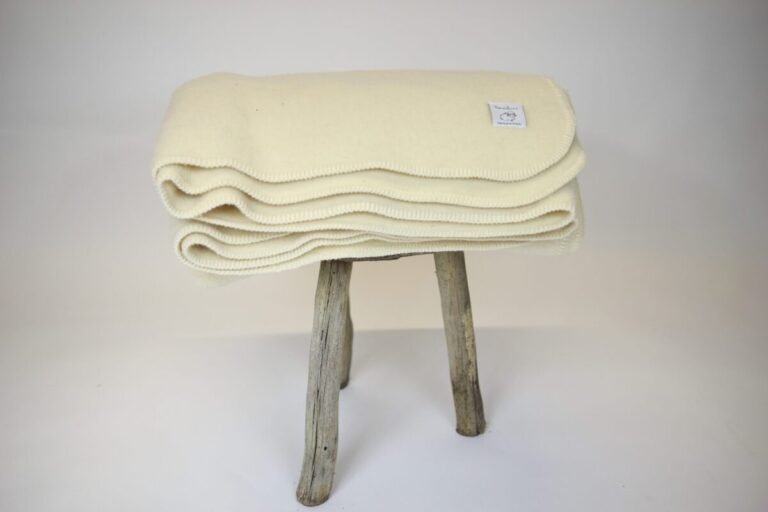 Made in Occitanie - Couverture en laine "Monts de Lacaune" – 240 x 260